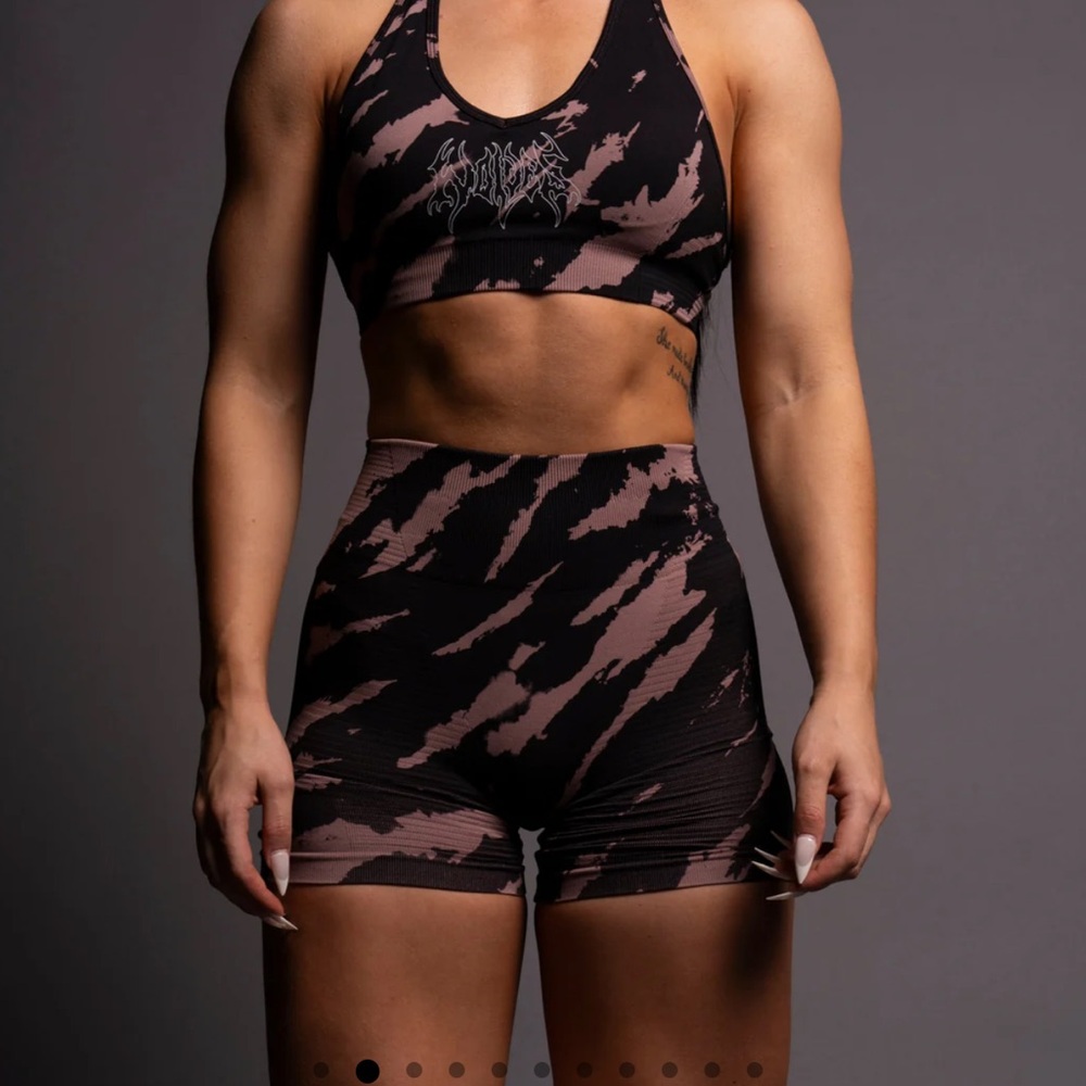 Darc Sport Everson Seamless Valencourt Shorts In purple dusk native camo